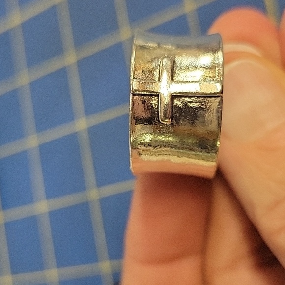 Cross Silver Tone 1/2" Wide Ring - Picture 1 of 4